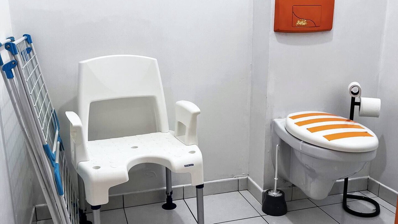 Photo of Bathroom in Saint-Aignan-sur-Ry