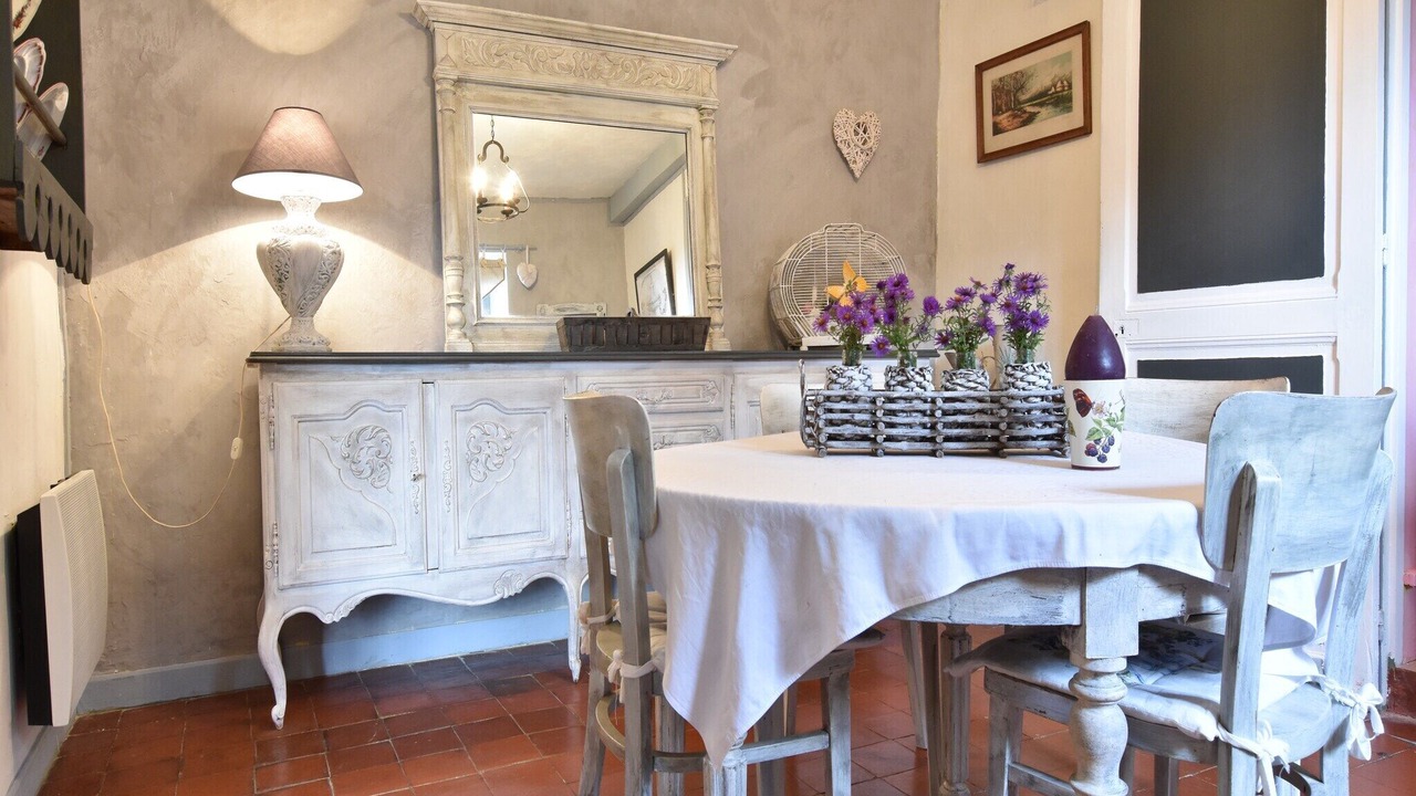 Photo of Livingroom in Mezy-Moulins