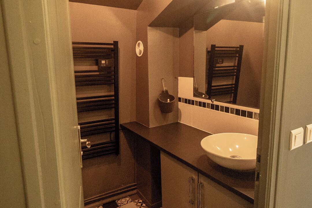 Photo of Bathroom in Quartier Vieux Marche-Cathedrale