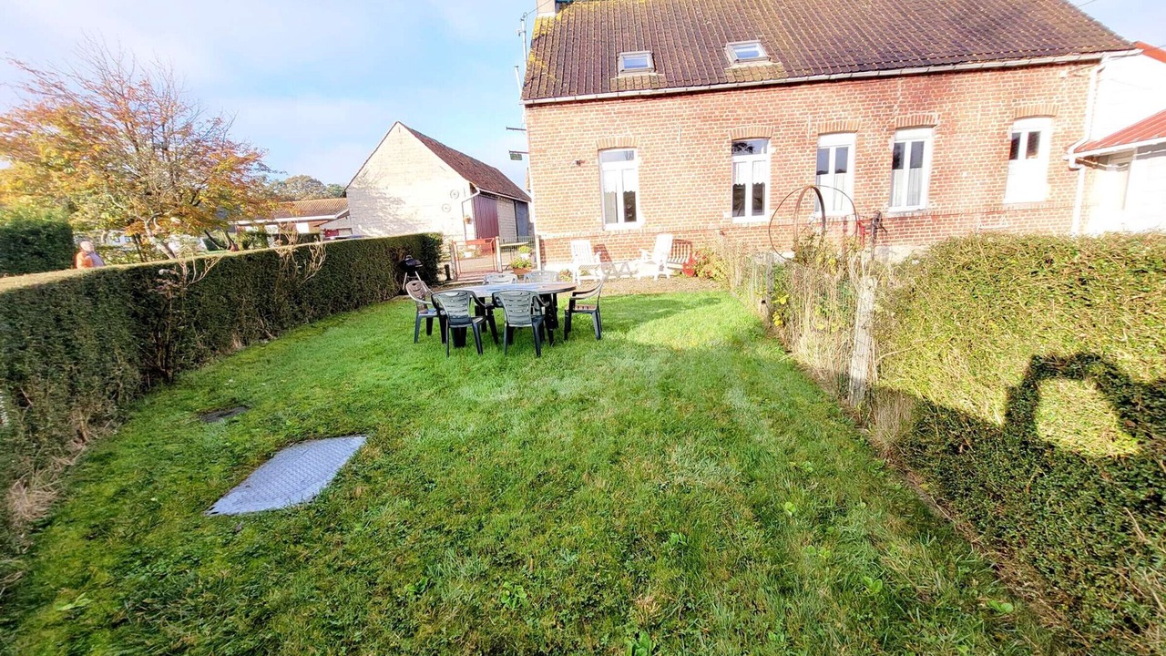 Photo of Outdoor in Colembert