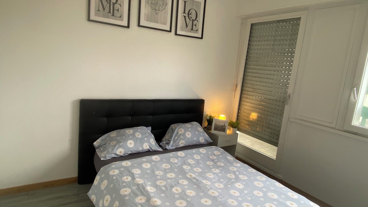 Photo of Bedroom in Center