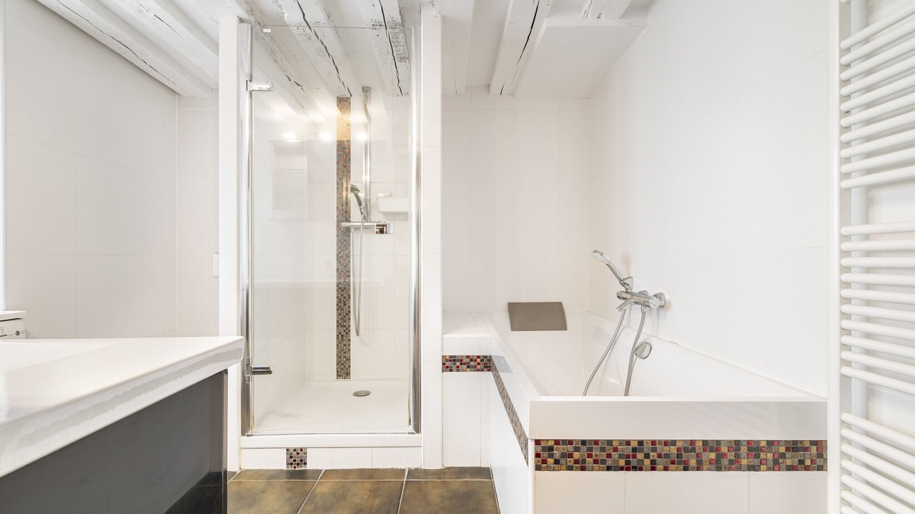Photo of Bathroom in Saint-Merri