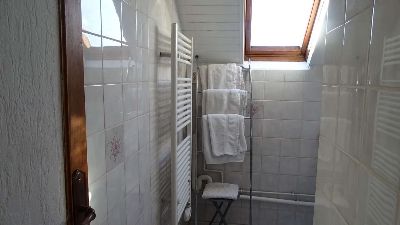 Photo of Bathroom in Saint-Etienne-sous-Bailleul