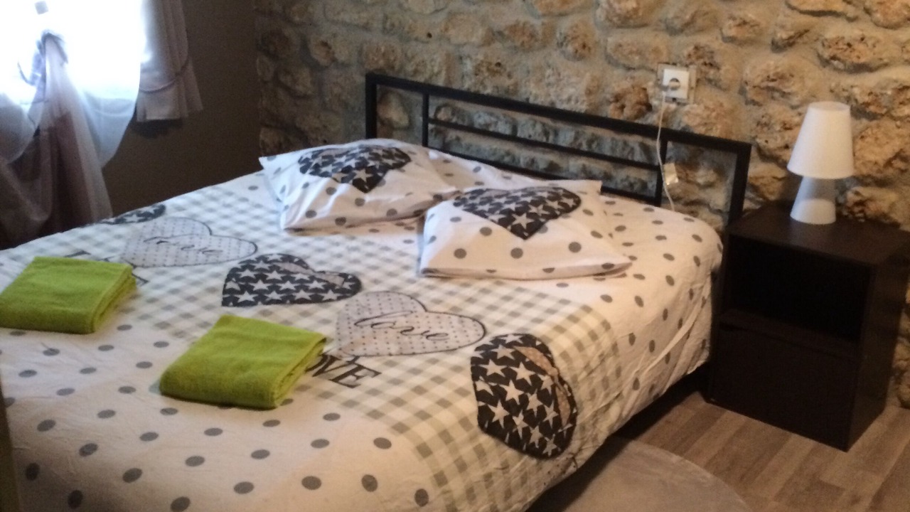 Photo of Bedroom in Fontaines-Saint-Clair