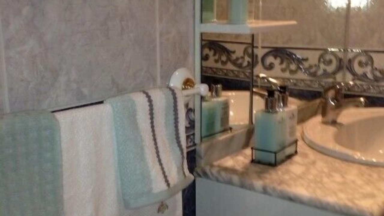 Photo of Bathroom in Baslieux-sous-Chatillon