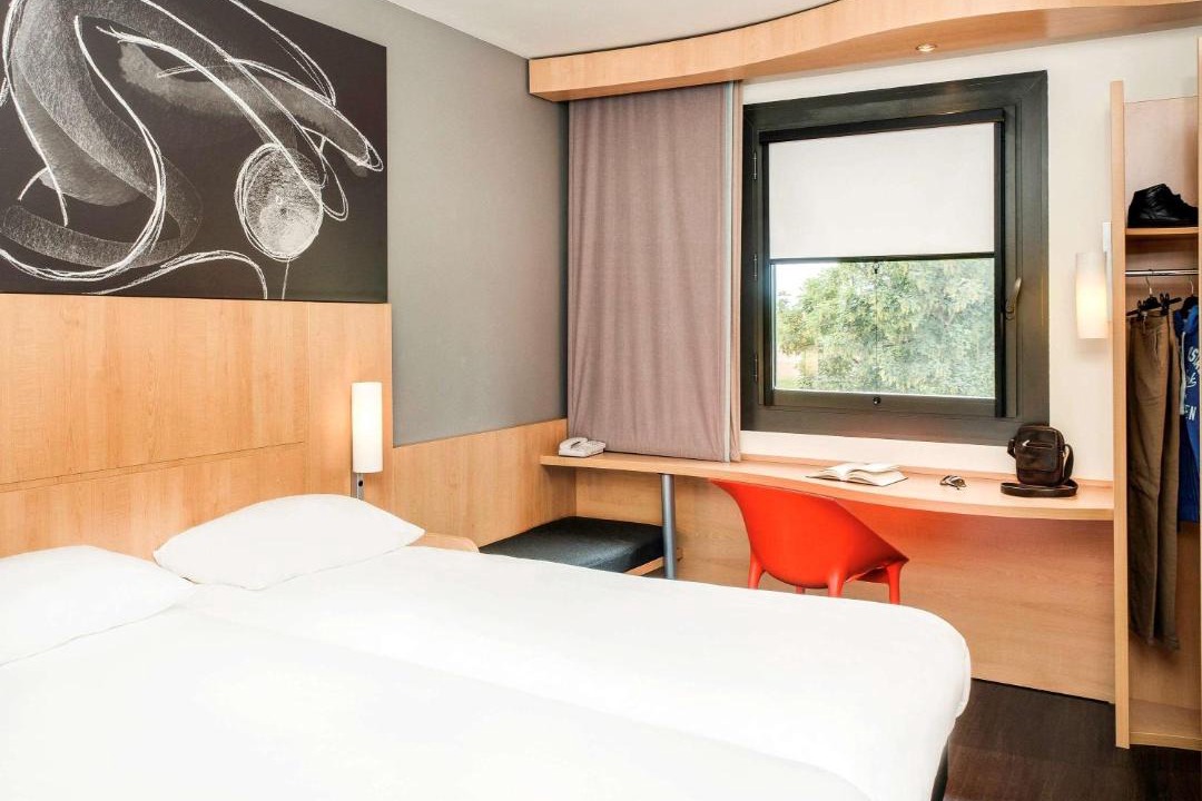 Photo of Bedroom in Montceau-les-Mines