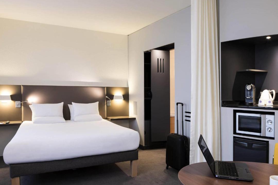 Photo of Bedroom in Roissy-en-France