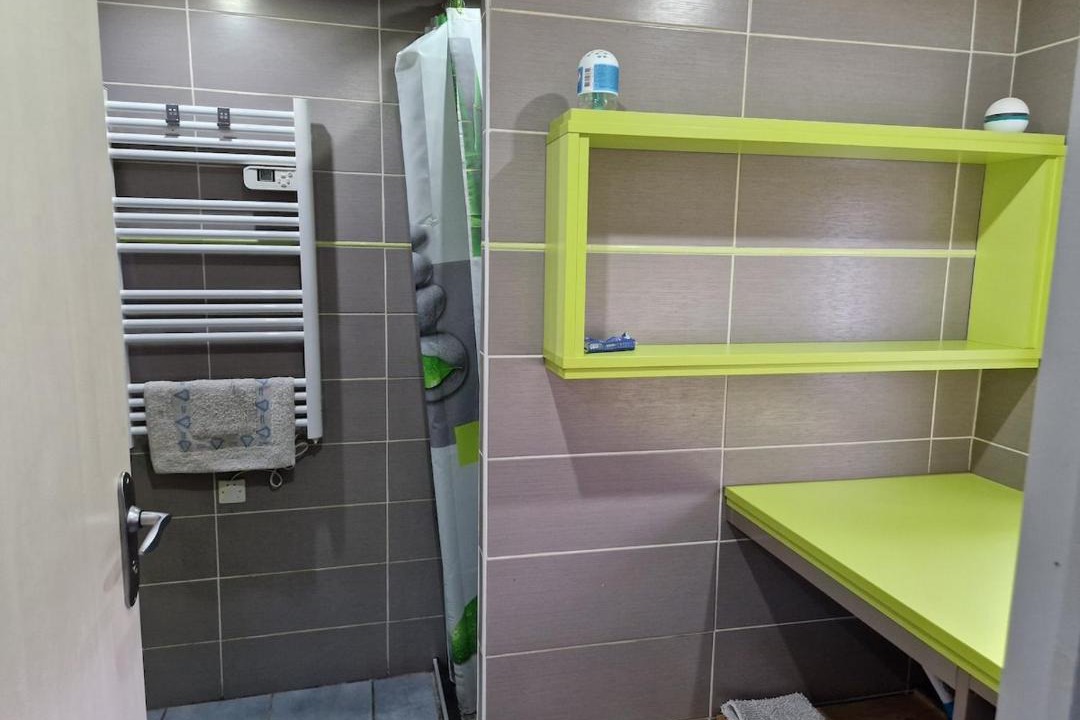 Photo of Bathroom in Honguemare-Guenouville