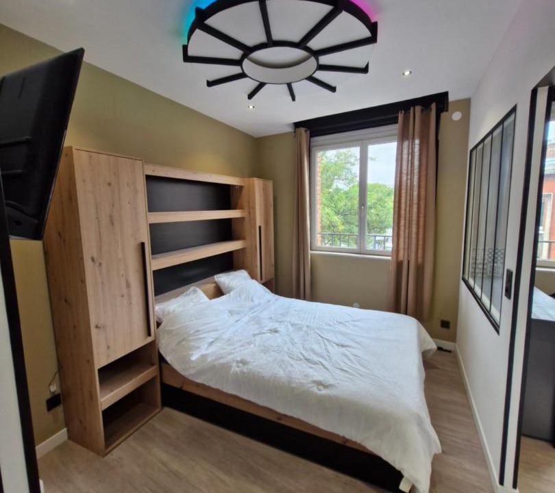 Photo of Bedroom in Douai
