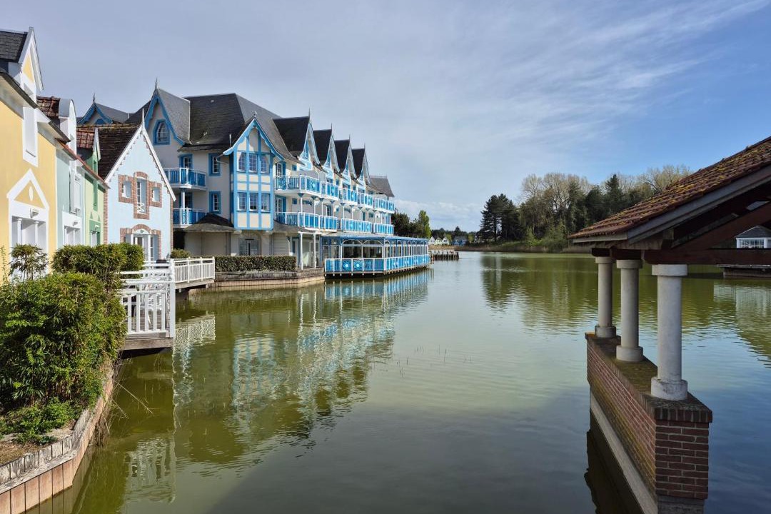 Photo of Buildings in Quend