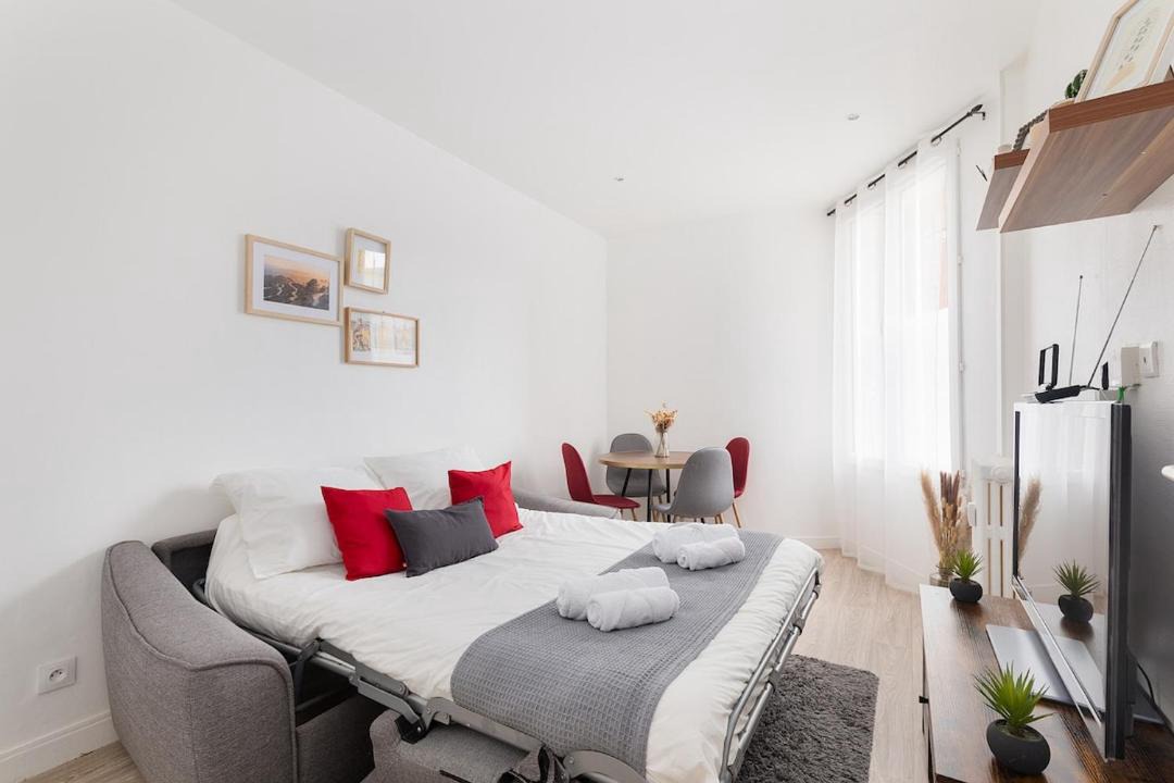 Photo of Bedroom in Gennevilliers