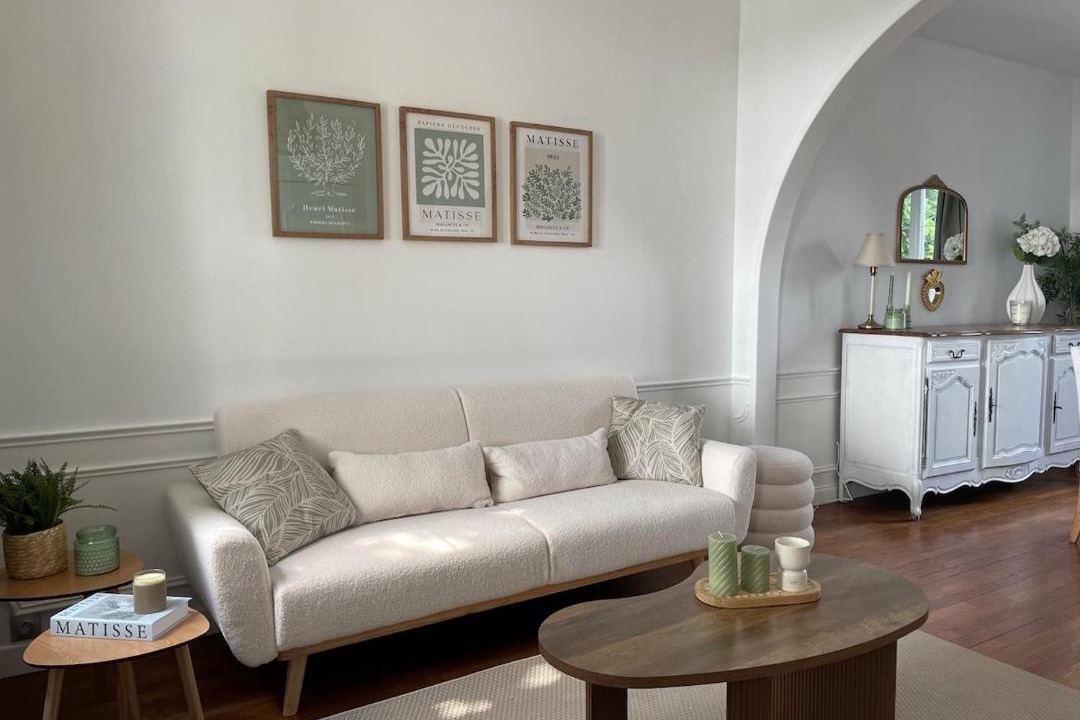 Photo of Livingroom in Margny-les-Compiegne