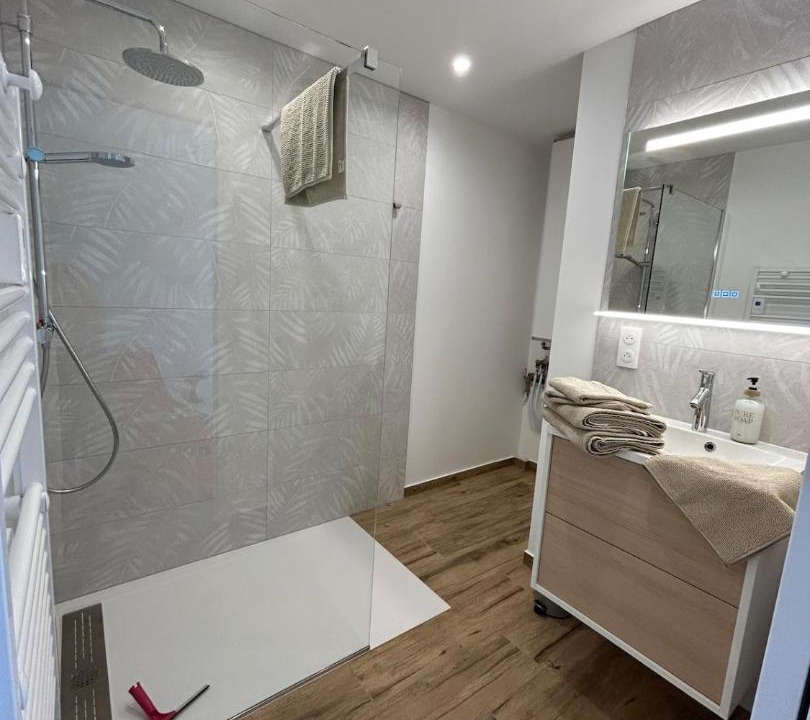 Photo of Bathroom in Mouy