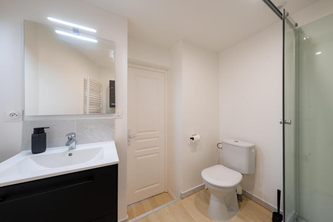 Photo of Bathroom in Doullens