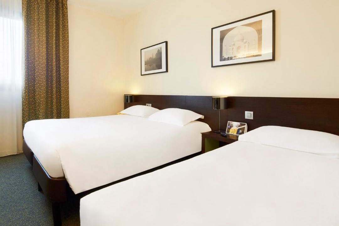 Photo of Bedroom in Athis-Mons