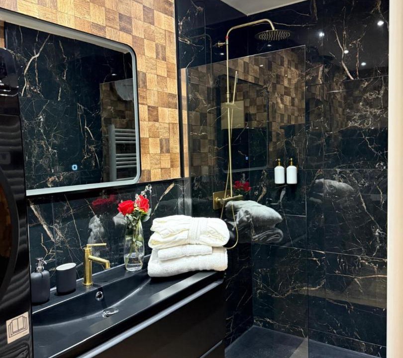 Photo of Bathroom in Estrees-Mons