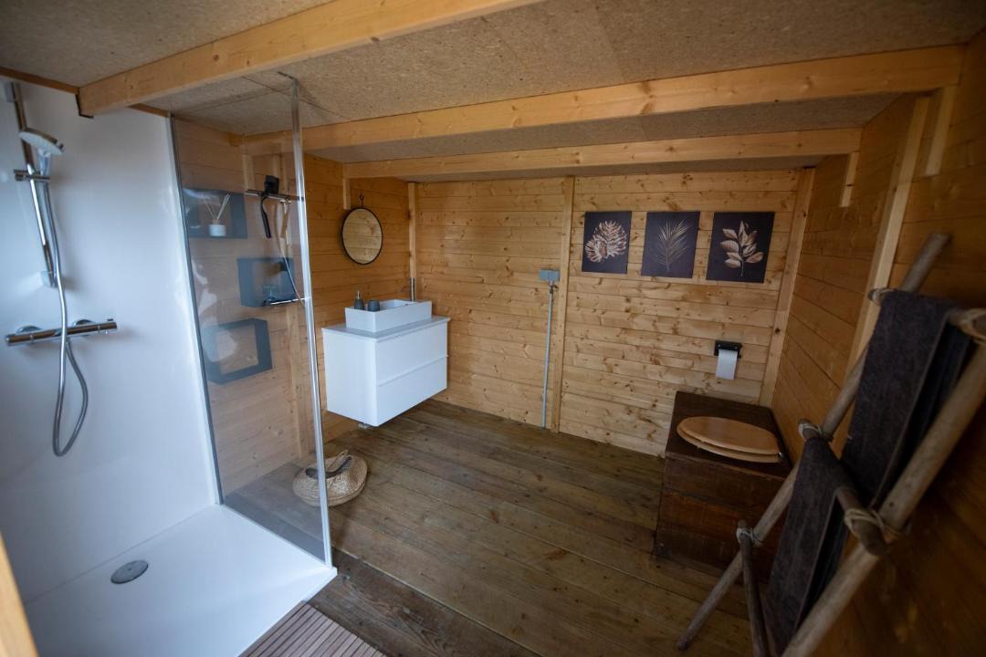 Photo of Bathroom in Etreaupont