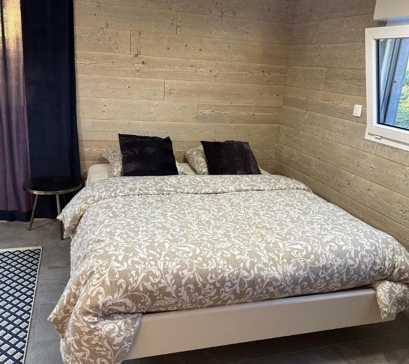 Photo of Bedroom in Les Attaques