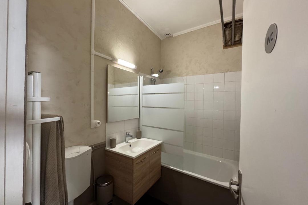 Photo of Bathroom in Saint-Omer
