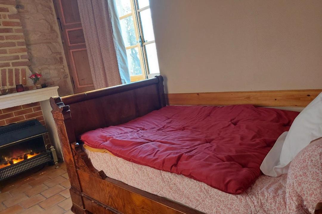 Photo of Bedroom in Huilly-sur-Seille