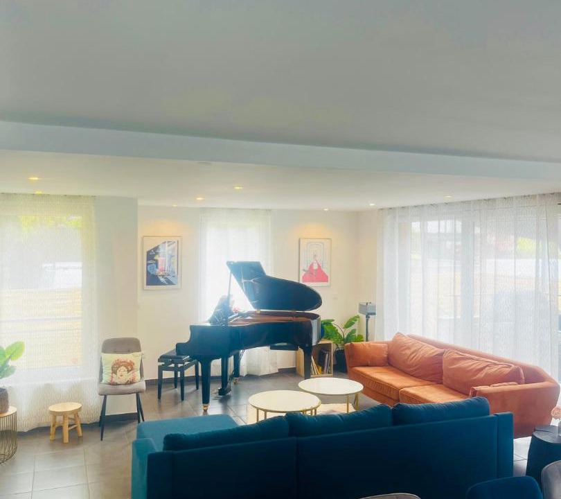 Photo of Livingroom in Neudorf Ouest