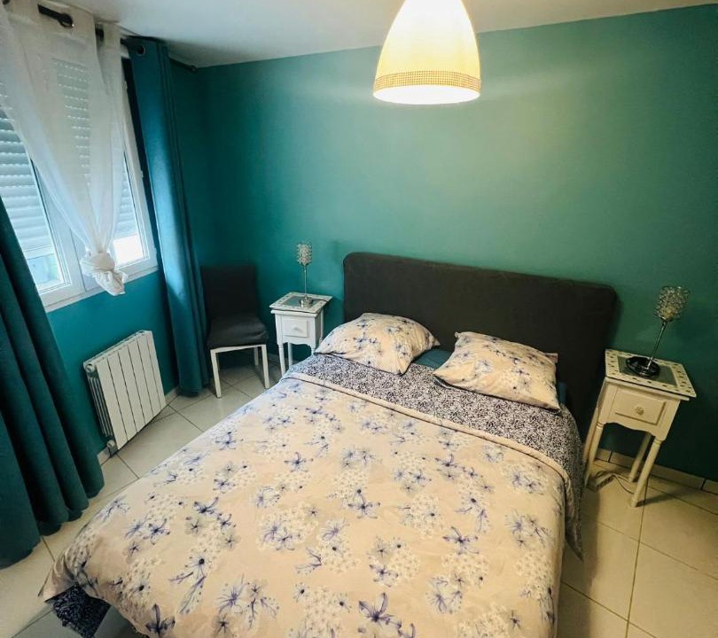 Photo of Bedroom in Villeneuve-le-Roi