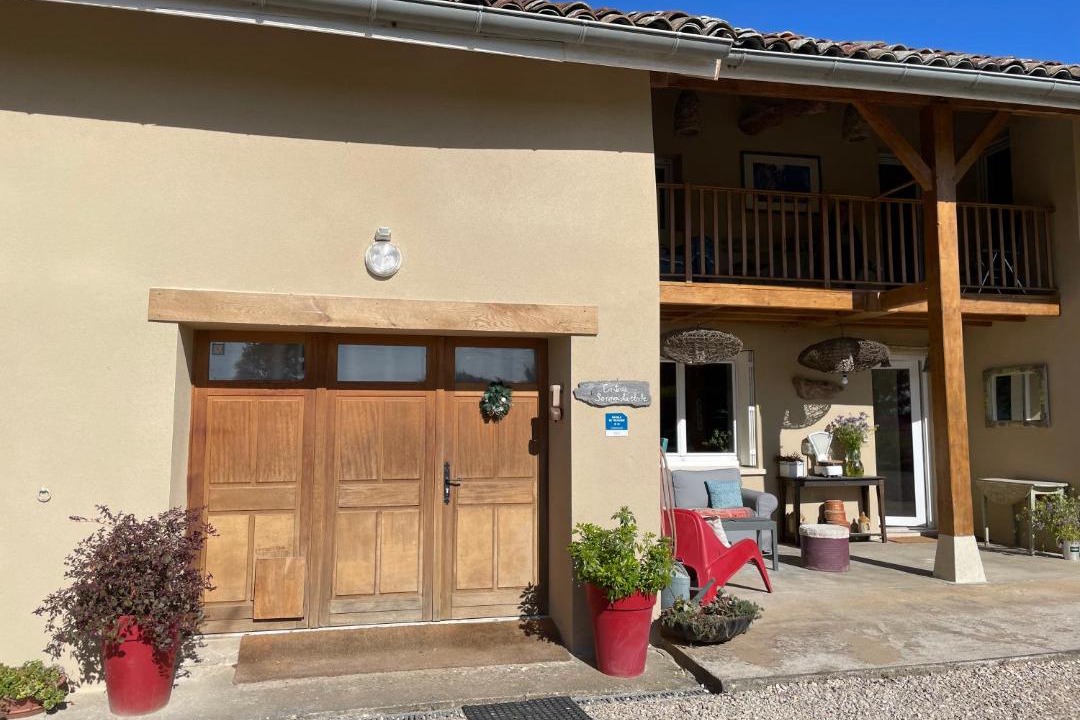 Photo of Others in Saint-Trivier-sur-Moignans