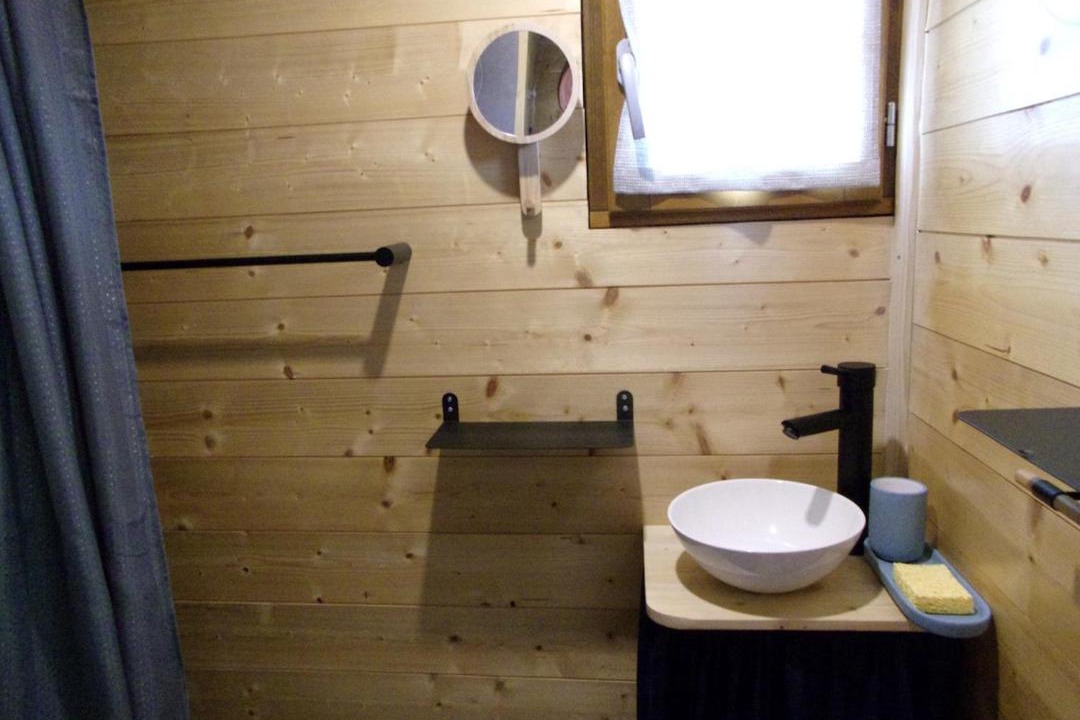 Photo of Bathroom in Cheffes