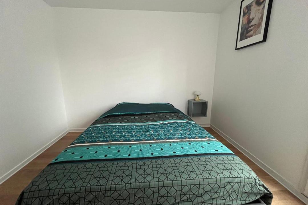 Photo of Bedroom in La Courneuve