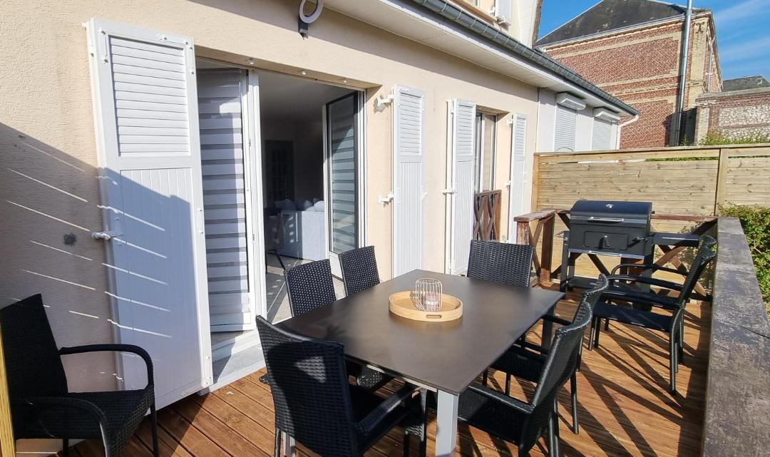 Photo of Patio Balcony in Etretat