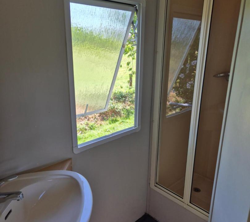 Photo of Bathroom in Auxy