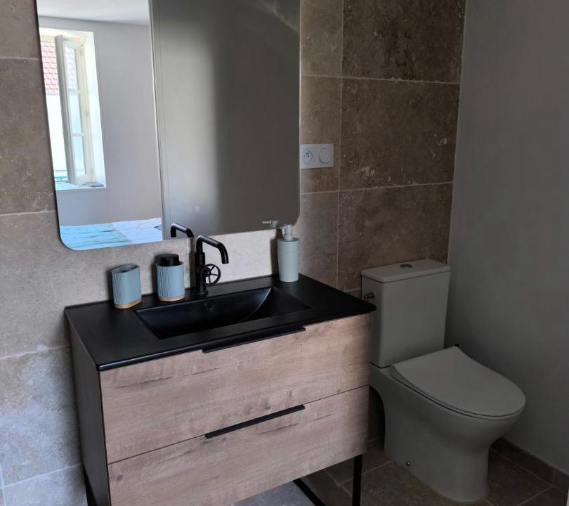 Photo of Bathroom in Charolles