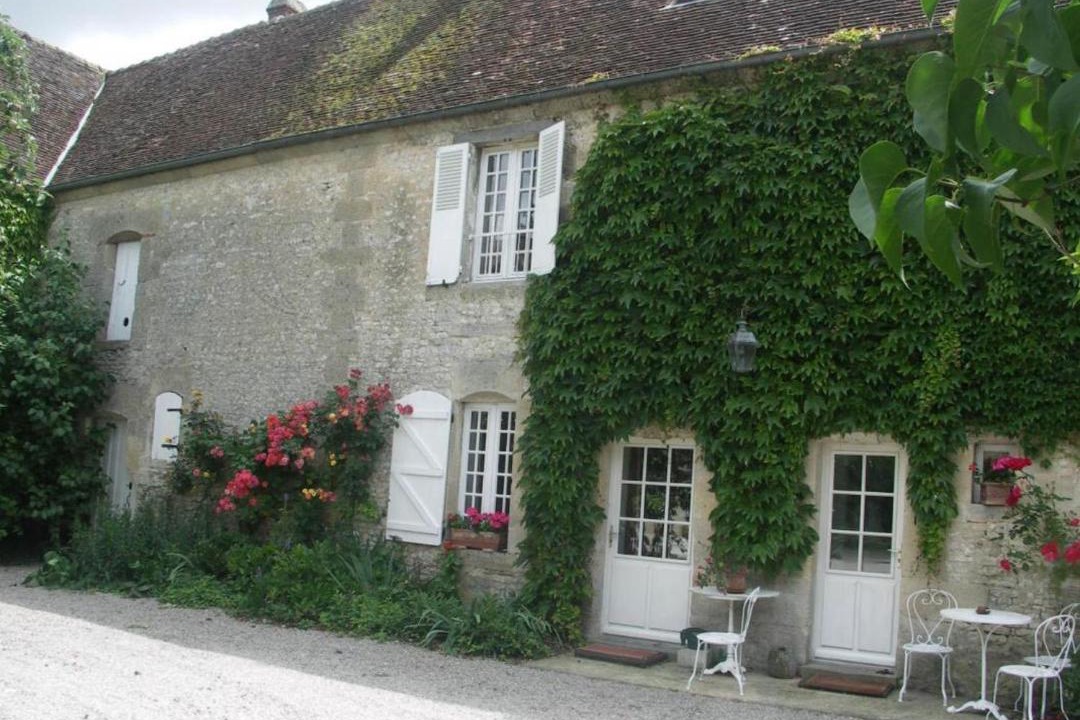 Photo of Others in Sarceaux