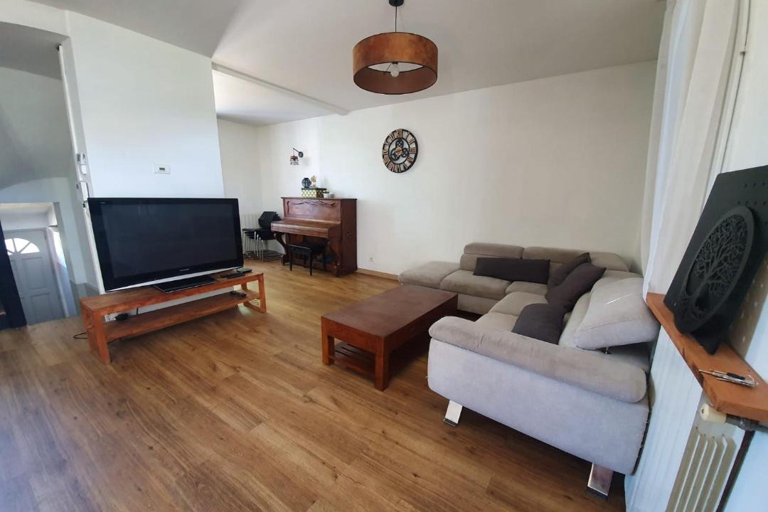 Photo of Livingroom in Livry-Gargan
