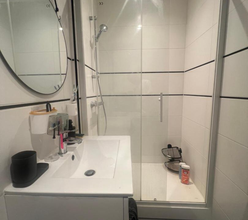Photo of Bathroom in Etampes