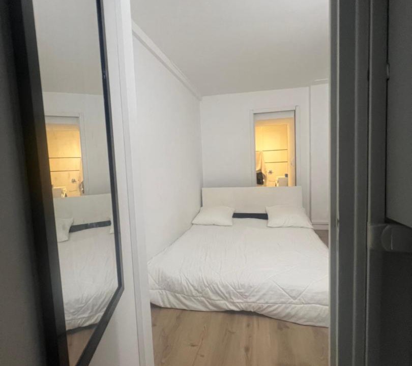 Photo of Bedroom in Etampes