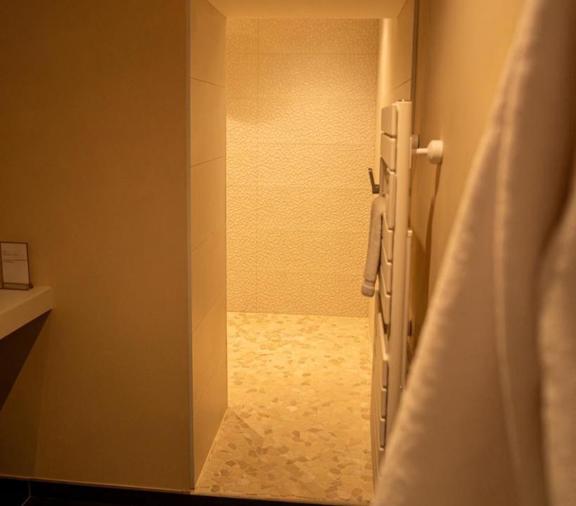 Photo of Bathroom in Pont-de-L'Arche