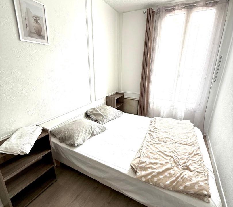 Photo of Bedroom in Gennevilliers