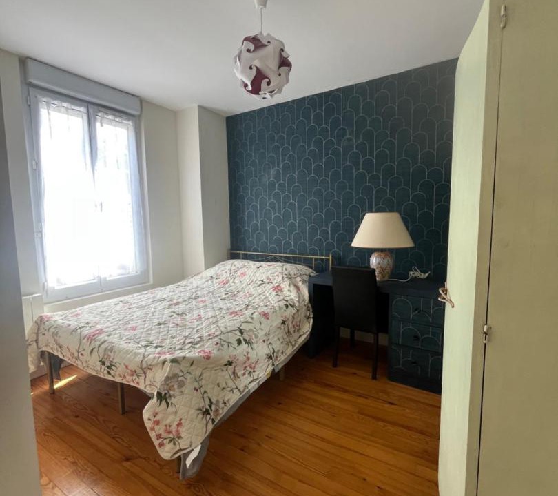 Photo of Bedroom in Mezieres-sur-Seine
