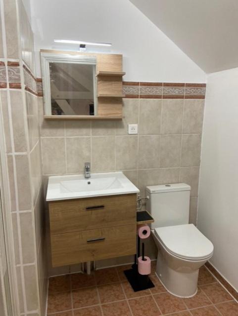 Photo of Bathroom in Saint-Quentin-des-Pres