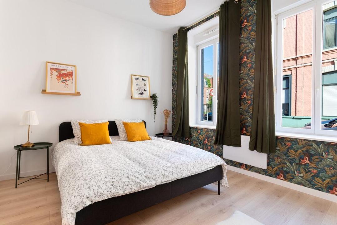 Photo of Bedroom in Fives