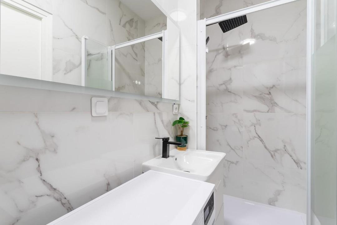 Photo of Bathroom in Fives