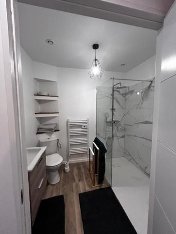 Photo of Bathroom in Pont-sur-Yonne