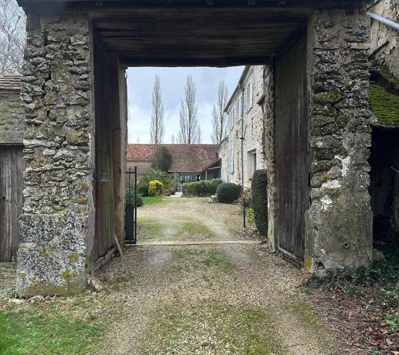 Photo of Others in Villeneuve-sur-Fere