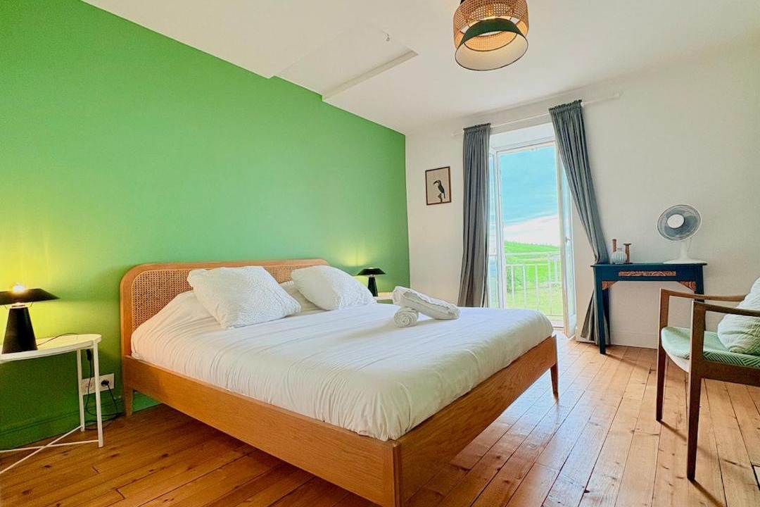 Photo of Bedroom in Givry