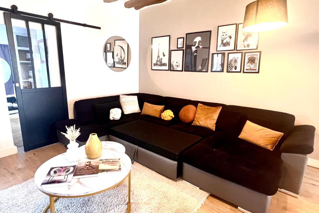 Photo of Livingroom in Fontainebleau