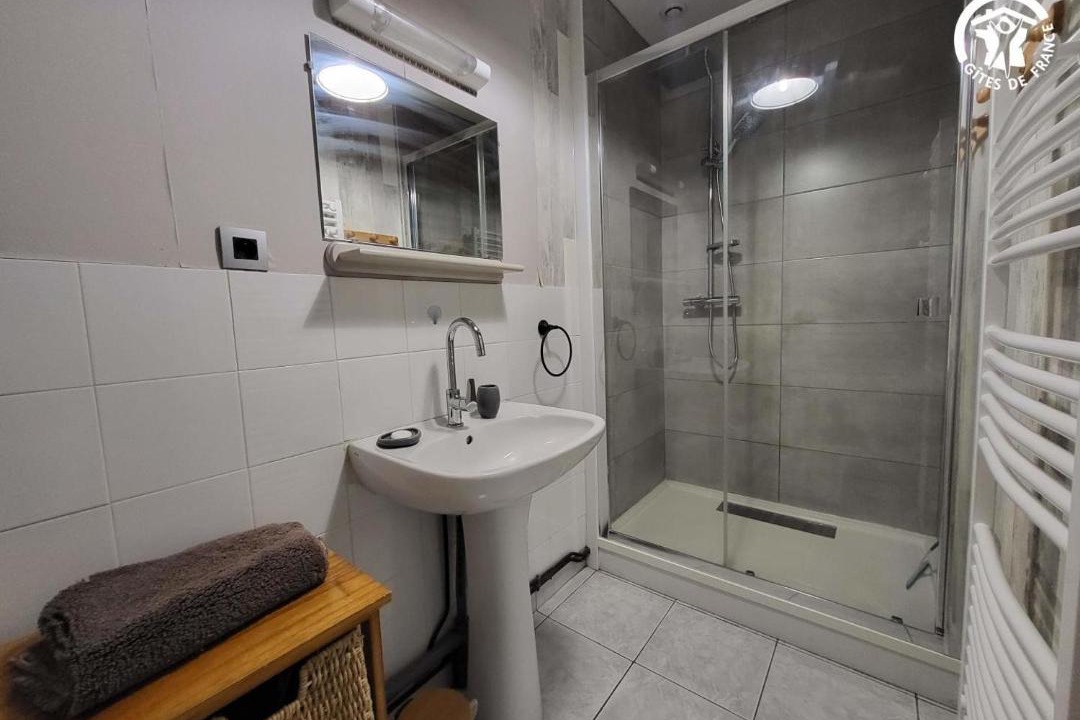 Photo of Bathroom in Aix-en-Issart
