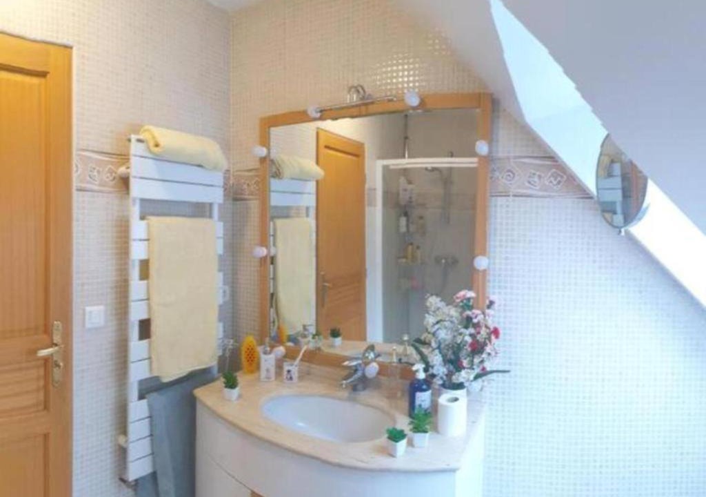 Photo of Bathroom in Corbeil-Essonnes