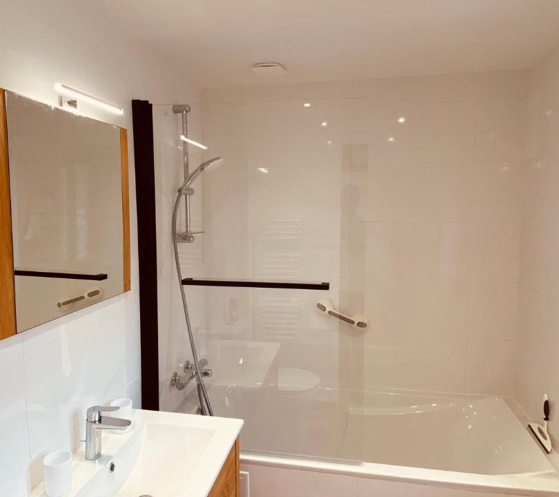 Photo of Bathroom in Saint-Josse