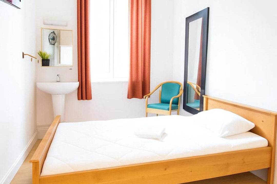 Photo of Bedroom in Lens